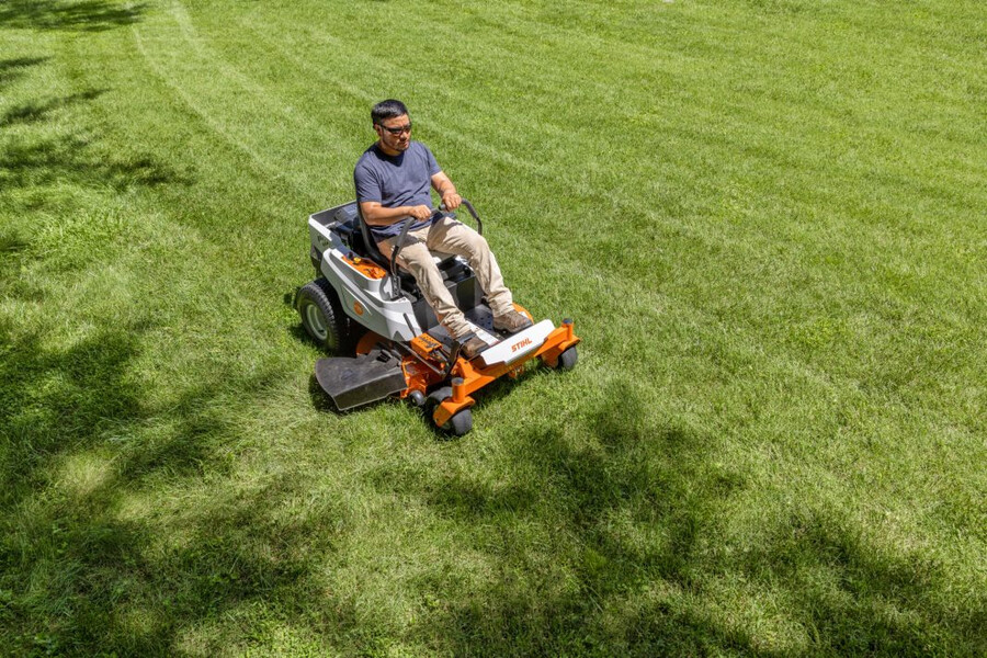 tondeuse à rayon de braquage zéro à essence stihl rz 142